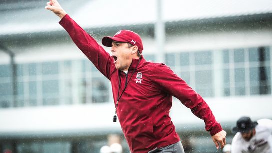 South Carolina's Shane Beamer says college games are too long, "all for speeding them up" (ESPN)