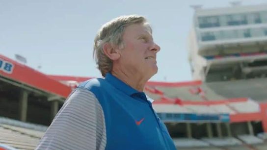 Steve Spurrier appears in Gator Nation video: "Champions shower in Gatorade for a reason" (Featured)