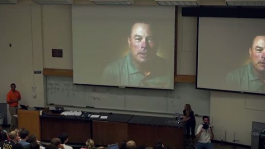 Video of the Day - Tennessee selects an undergrad as an honorary student coach (Video of the Day)