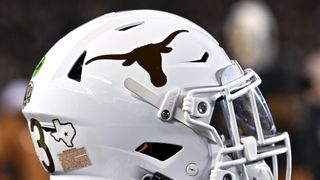 Texas announces hires, promotions to Steve Sarkisian's coaching staff (Chad Scott Coach)