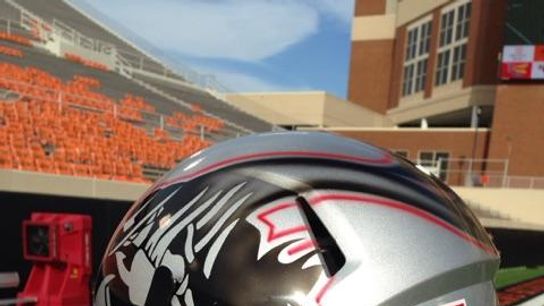 Texas Tech and Oklahoma State both broke out new uniforms for Thursday's game (uniforms)