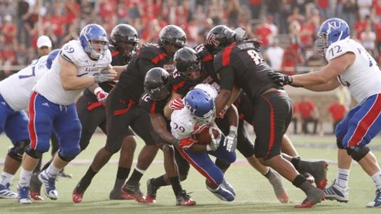 Defensive coordinators "have to find a way to survive" in football today (Featured)