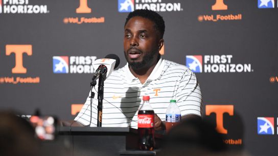 Tennessee reportedly finalizing extension for defensive coordinator Tim Banks (tim banks)