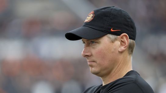 Oregon State promotes Trent Bray to head coach (Oregon State)