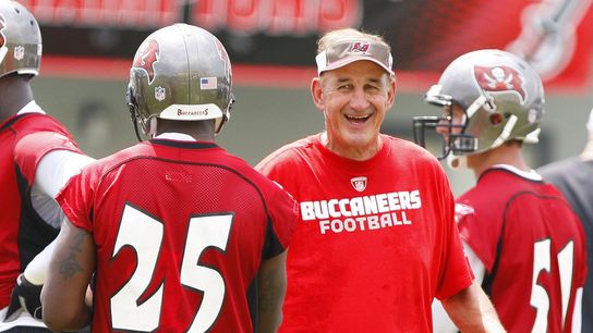 Legendary coach Monte Kiffin has died (Monte Kiffin)