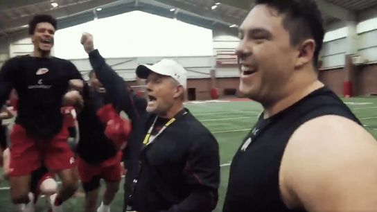 #ScholarshipAlert: Mom calls player to tell him he's on scholarship (scholarship alert)