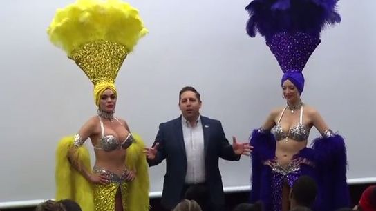 Utah announced their bowl game destination in the most Las Vegas way ever (Utah)