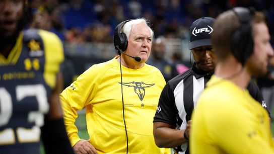Wade Phillips, a coaching veteran of over five decades, will experience a first this weekend (wade phillips)
