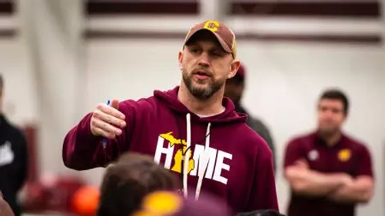 Sources: Central Michigan hiring Penn State offensive coach (Central Michigan)