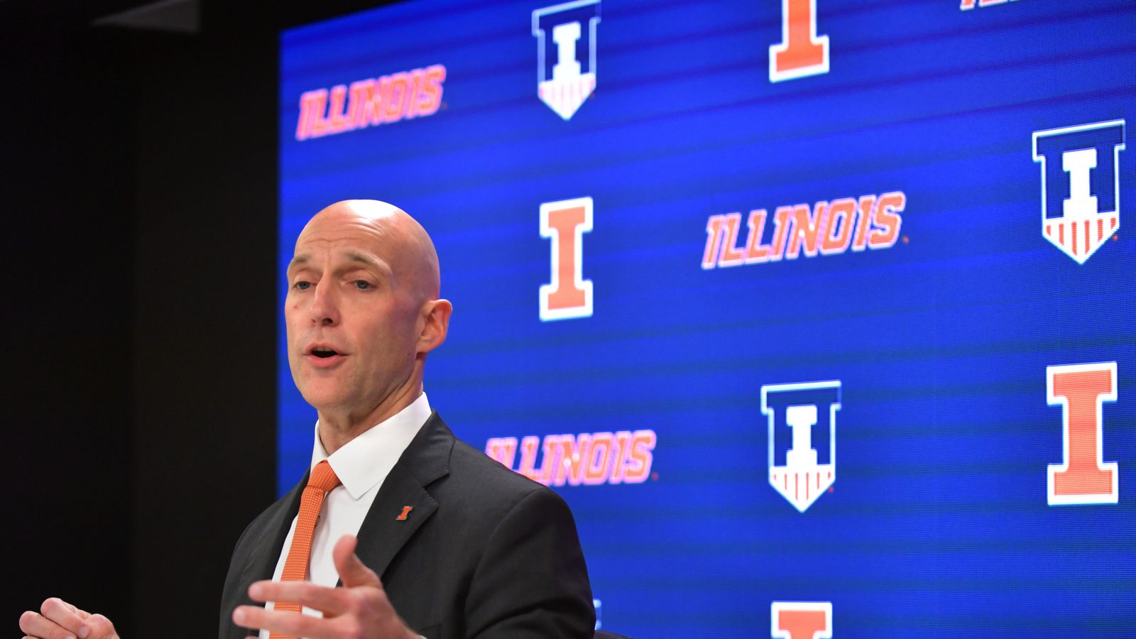 Illinois locks AD Josh Whitman in with contract extension, significant raise (Featured). Photo by Ron Johnson-USA TODAY Sports