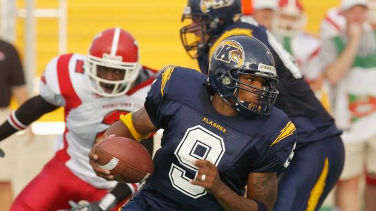 Kent State adds one of their all-time greats to coaching staff
