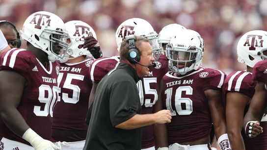 Longtime FBS assistant Mark Snyder reportedly lands head coaching job at new Division II program. Photo by © Matthew Emmons-Imagn Images