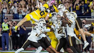 Western Michigan head coach Lance Taylor speaks on screw job at the Big House (Michigan Western Michigan). Photo by USA TODAY Network via Reuters Connect