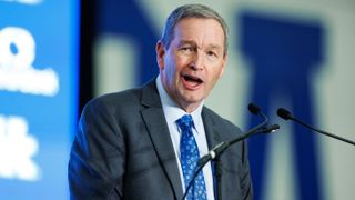 Mitch Barnhart slides into one of the all-time great retirement gigs (Kentucky football)