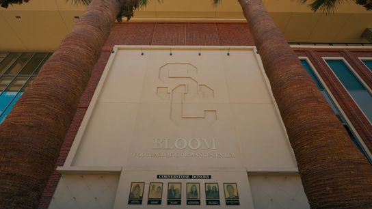 Lincoln Riley and USC's new $225 million facility puts the Trojans top 3 nationally in space per player (Featured)