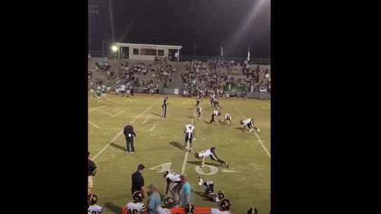 High school coach calls timeout to make entire team do up-downs after player was late to kickoff unit (Featured)