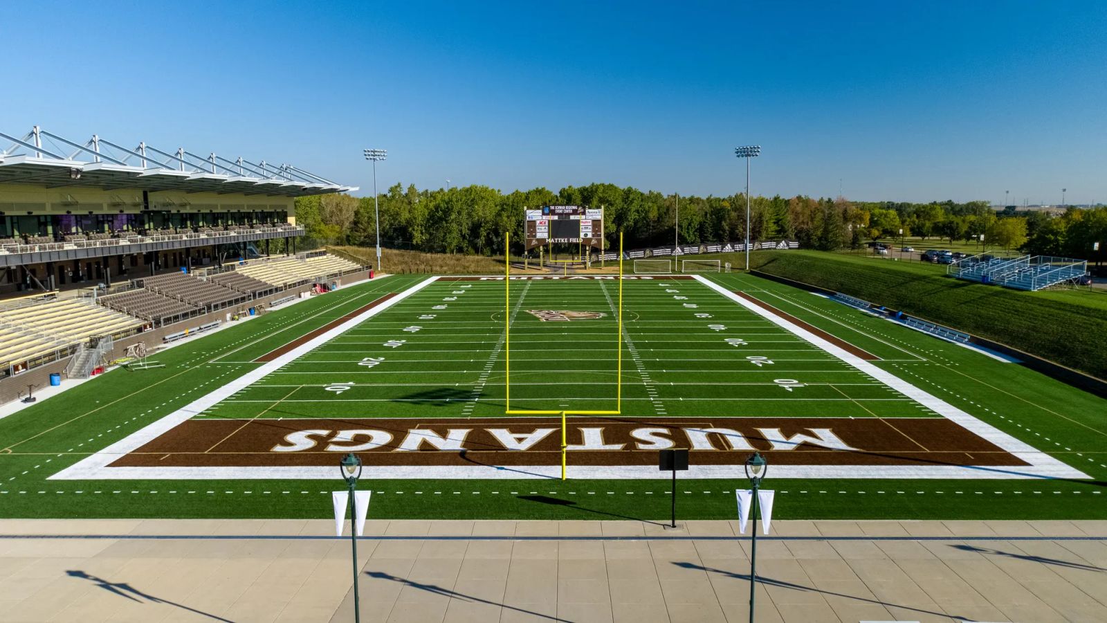 Southwest Minnesota State's Scott Underwood announces rare mid-season retirement (division ii)