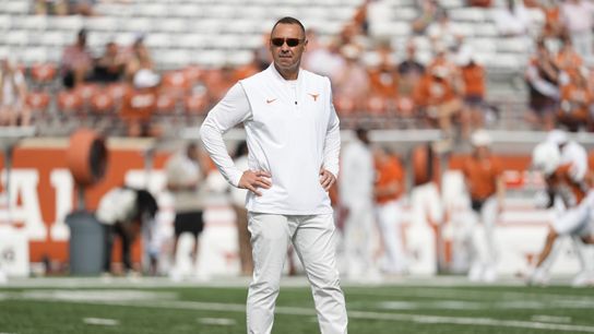On the Line: For Sark, either you beat your rival or your season is a complete failure (Texas Oklahoma preview)