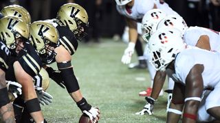 Vandy OC Tim Beck makes the case for flipping your offensive lineman with strong side and quick side (Featured)