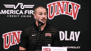Zach Arnett steps down as UNLV defensive coordinator (zach arnett)